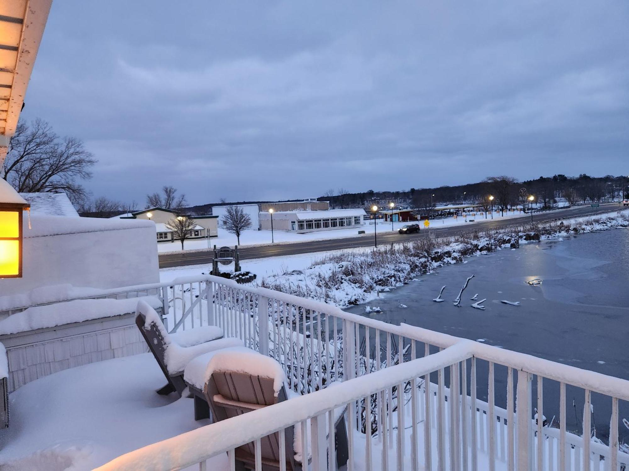 Weathervane Inn Montague Екстер'єр фото